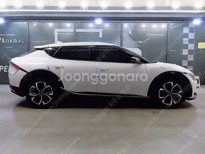 EV6 중고 EV6 중고차 흰색 2022년식 57,749km 롱레인지 AWD 어스 중고차 구입대행--3